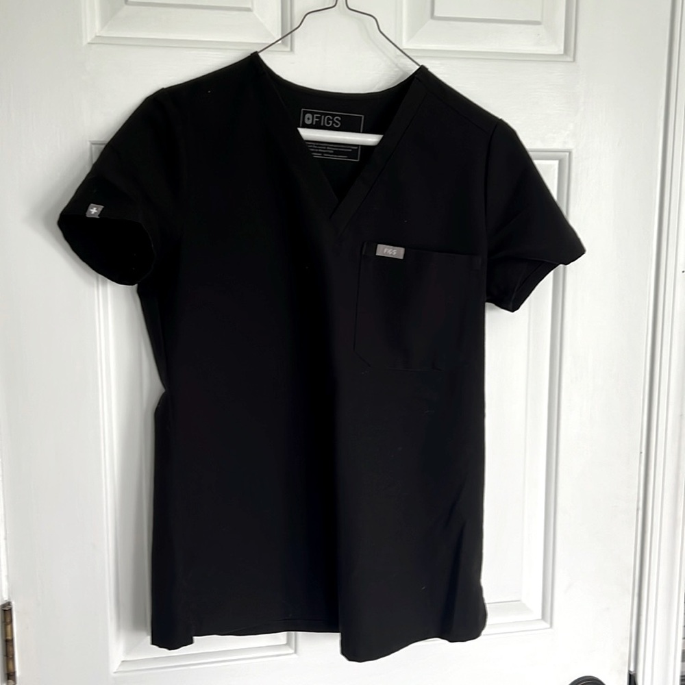 Figs scrub top